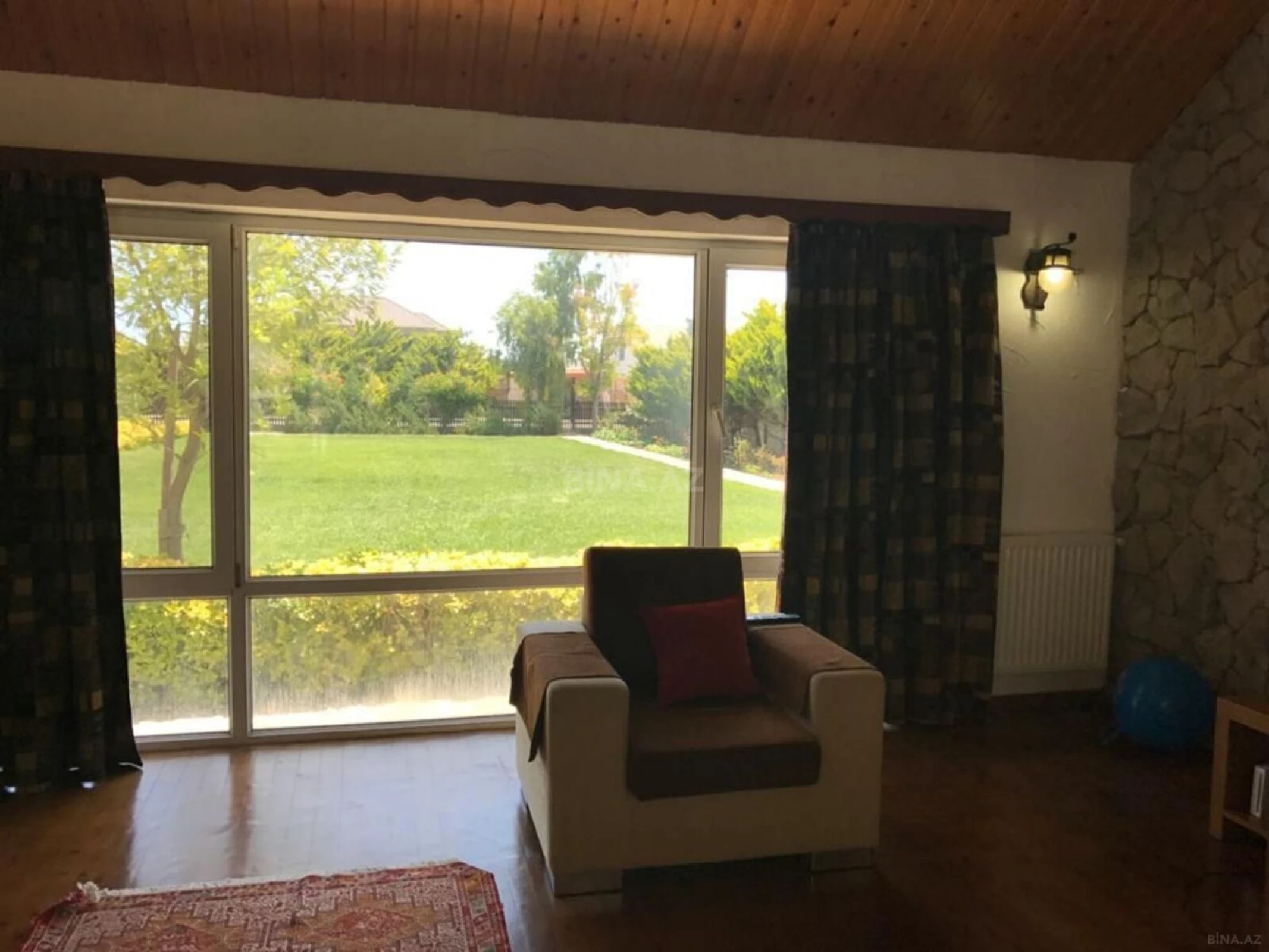 Kirayə verilir 5 otaqlı həyət evi 360 m²