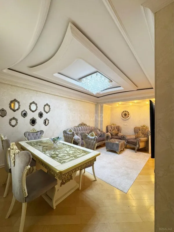 Satılır 4 otaqlı mənzil 107 m²