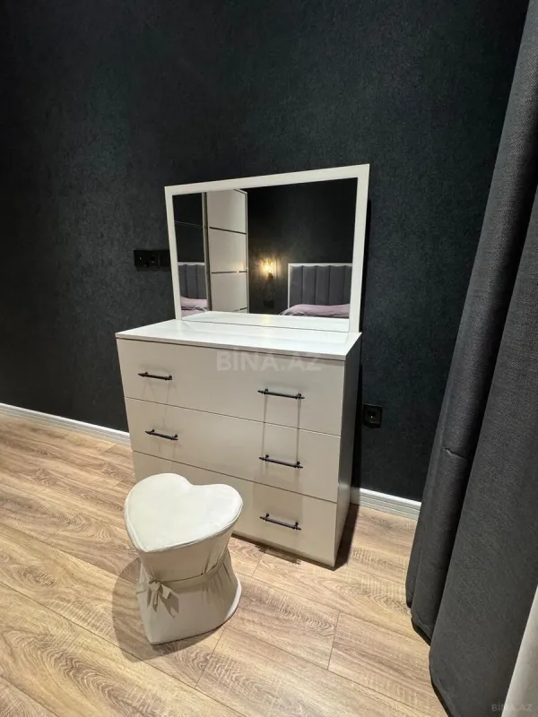 Kirayə verilir 2 otaqlı mənzil 75 m²