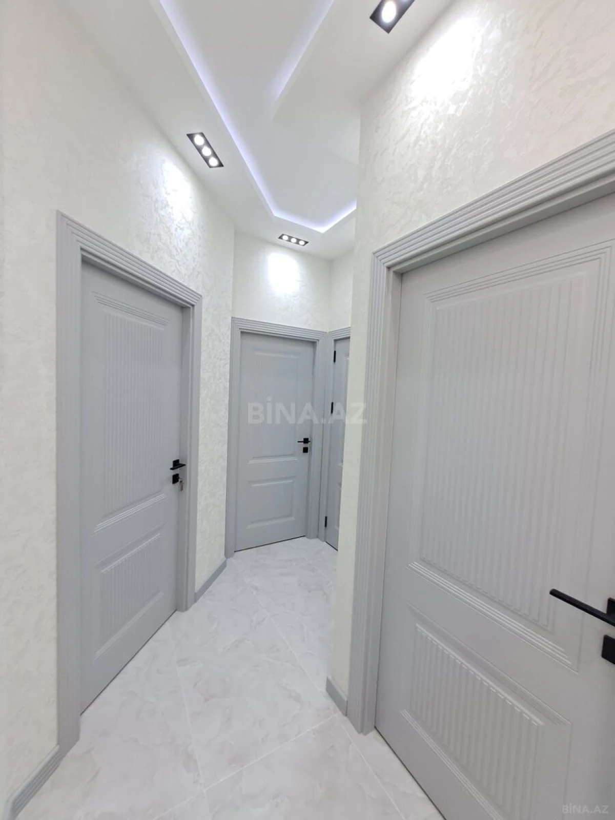 Satılır 2 otaqlı mənzil 52 m²