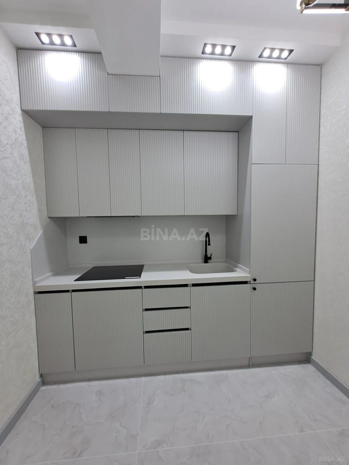 Satılır 2 otaqlı mənzil 52 m²