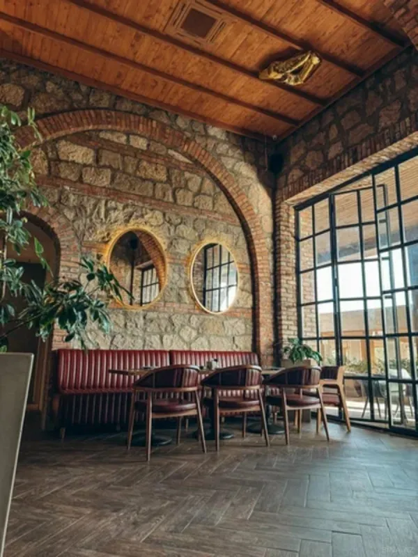 Satılır obyekt 600 m²