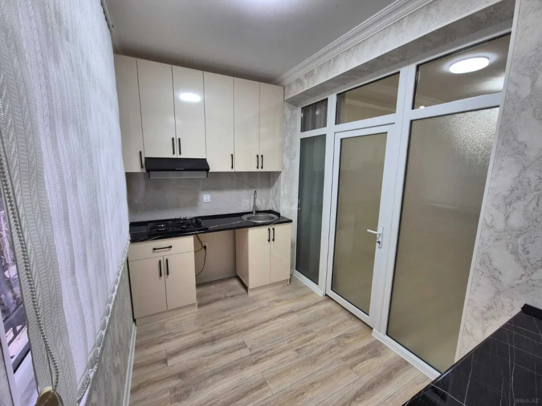 Satılır 3 otaqlı mənzil 50 m²
