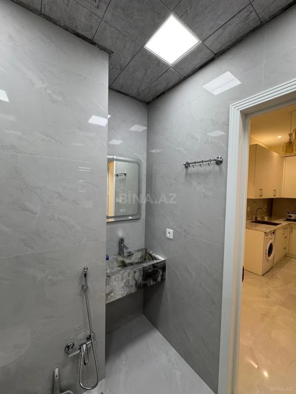 Kirayə verilir 2 otaqlı mənzil 55 m²
