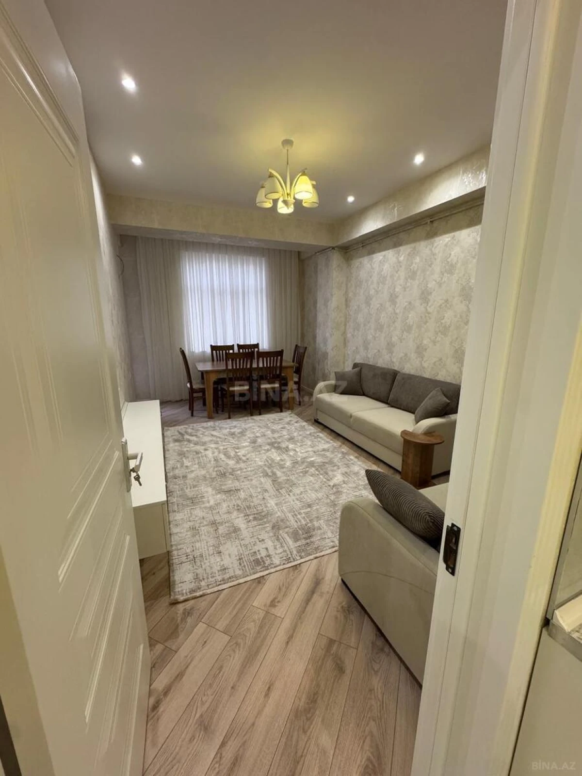 Kirayə verilir 2 otaqlı mənzil 55 m²