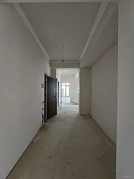 Satılır 4 otaqlı mənzil 165 m²