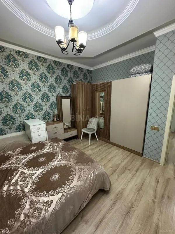 Satılır 5 otaqlı həyət evi 160 m²