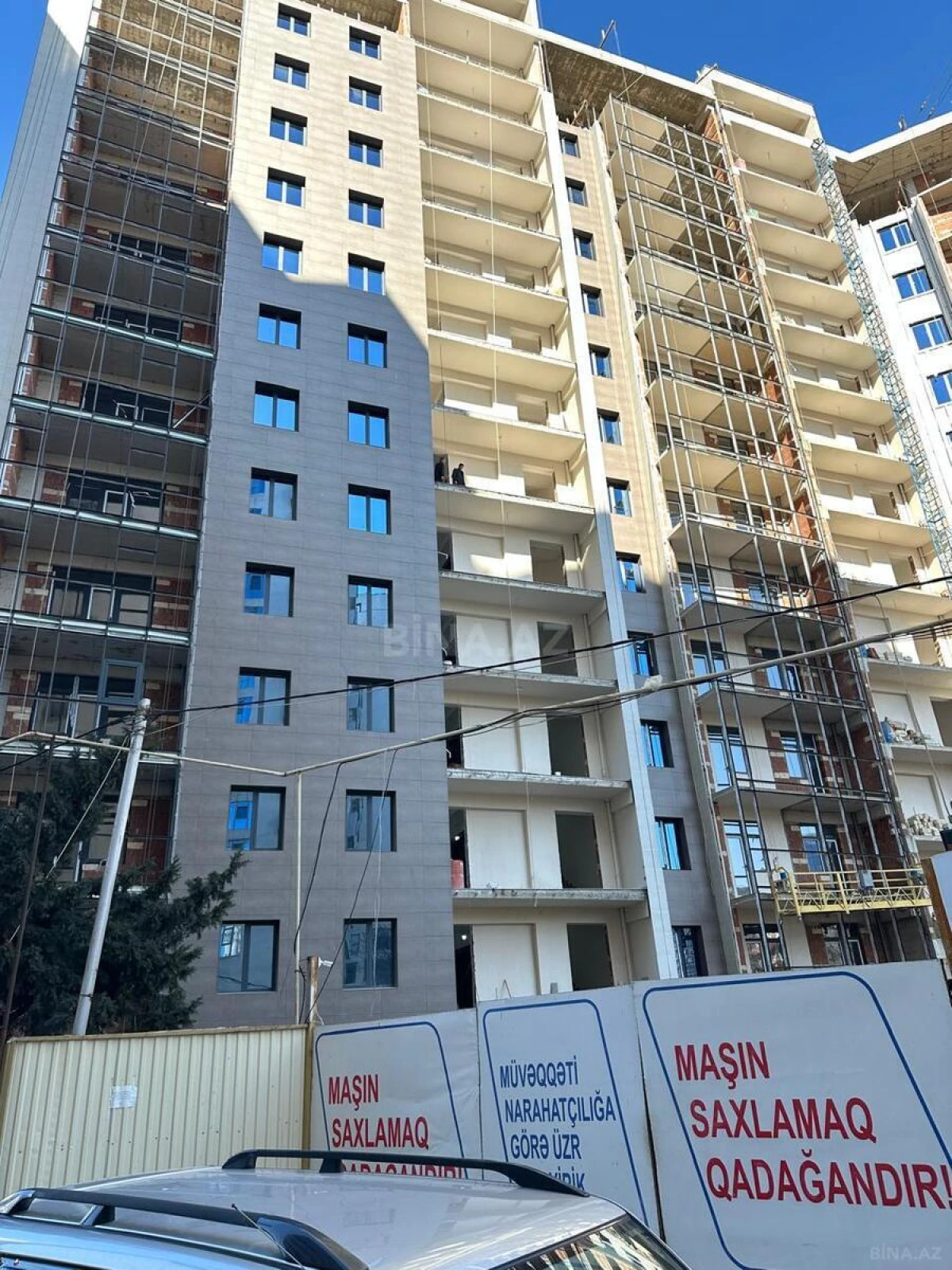 Satılır 3 otaqlı mənzil 148 m²