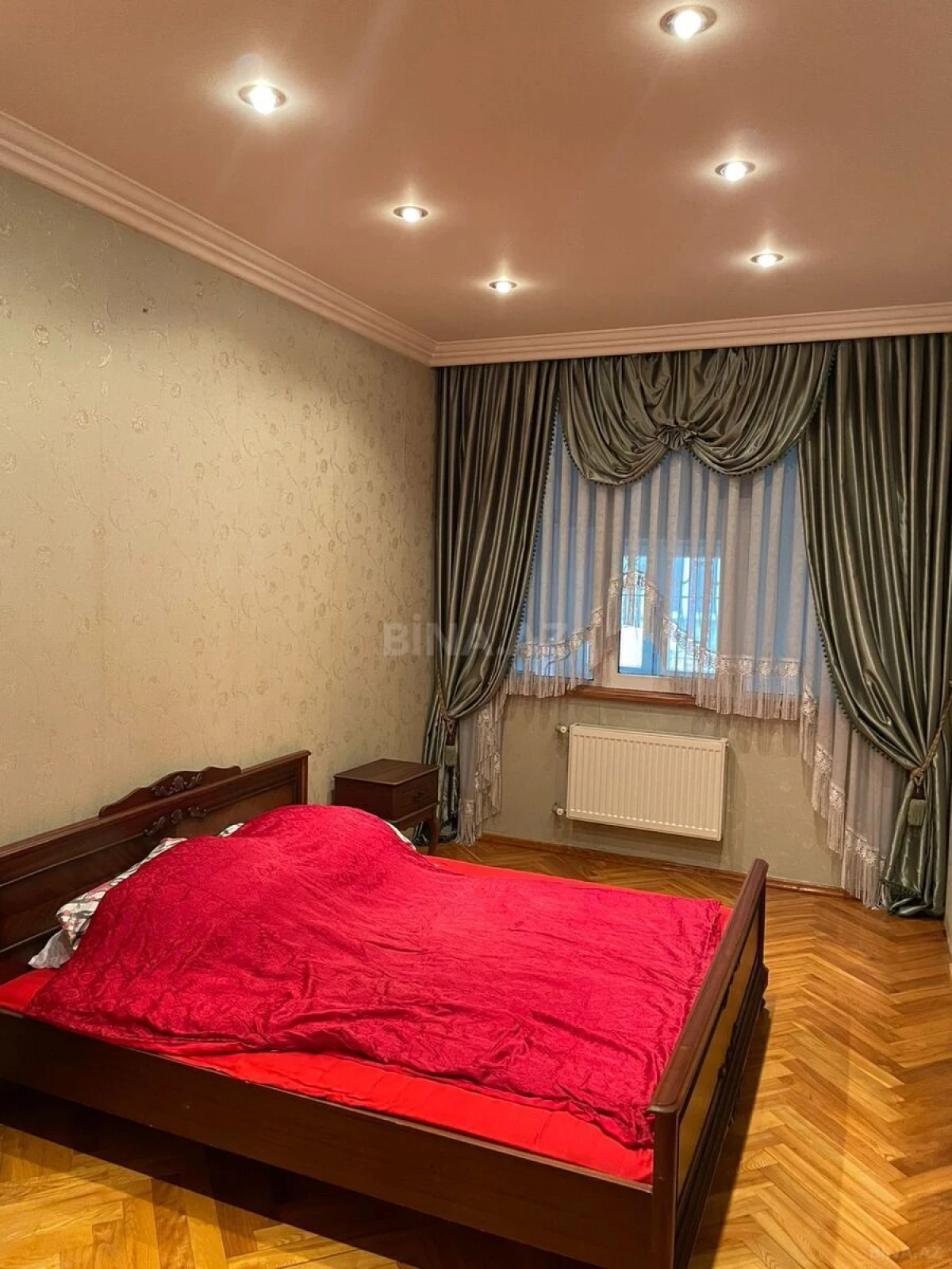 Kirayə verilir 6 otaqlı ofis 360 m²