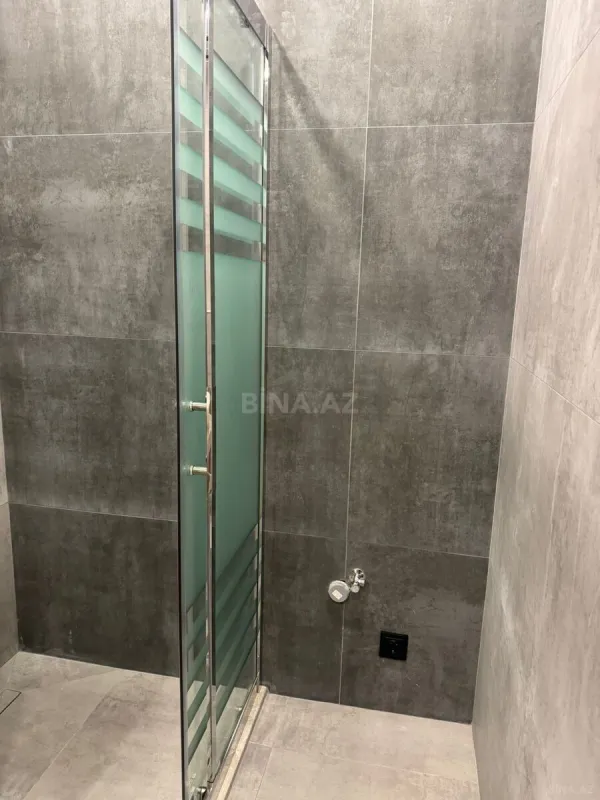 Kirayə verilir 2 otaqlı mənzil 67 m²