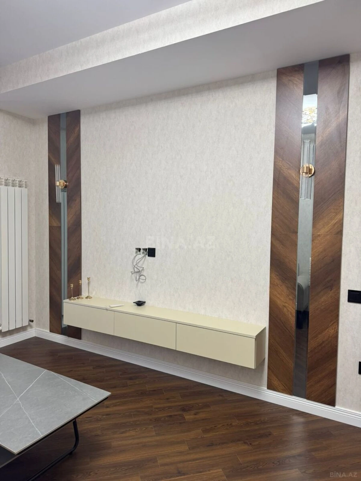 Kirayə verilir 2 otaqlı mənzil 67 m²