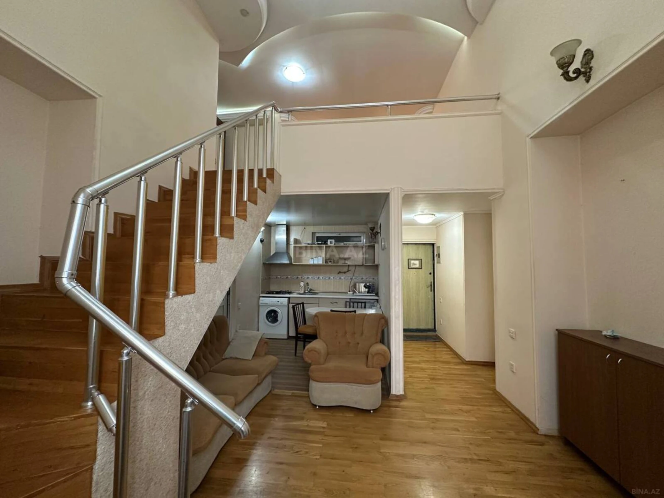 Satılır 2 otaqlı mənzil 63 m²