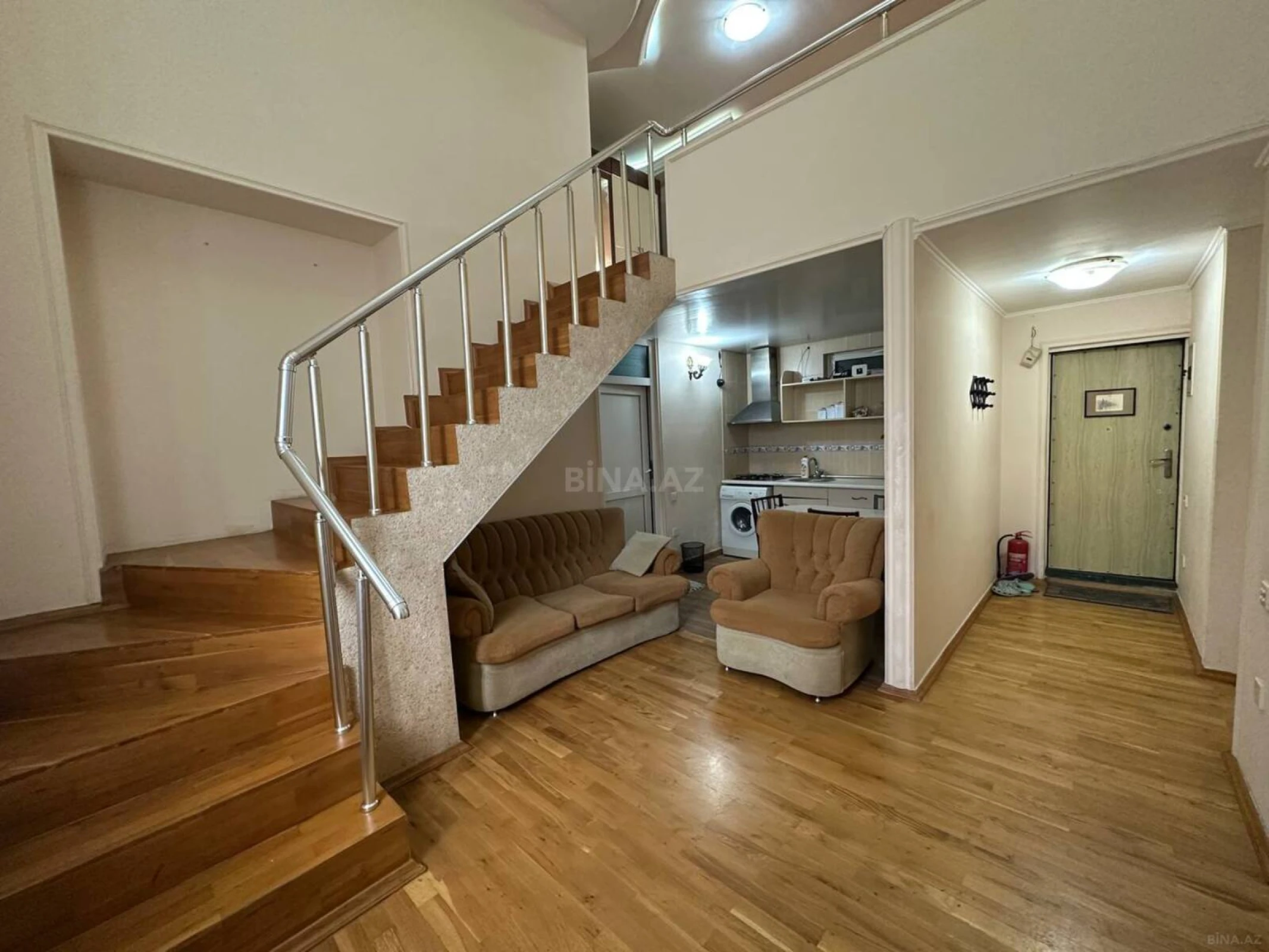 Satılır 2 otaqlı mənzil 63 m²