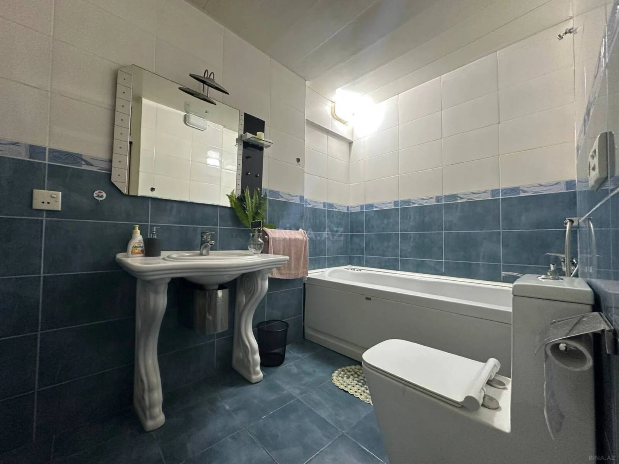 Satılır 2 otaqlı mənzil 63 m²