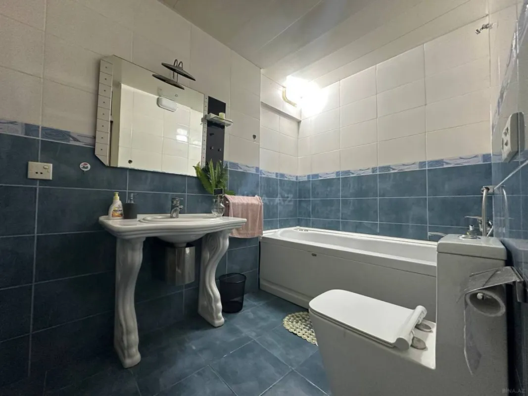 Satılır 2 otaqlı mənzil 63 m²
