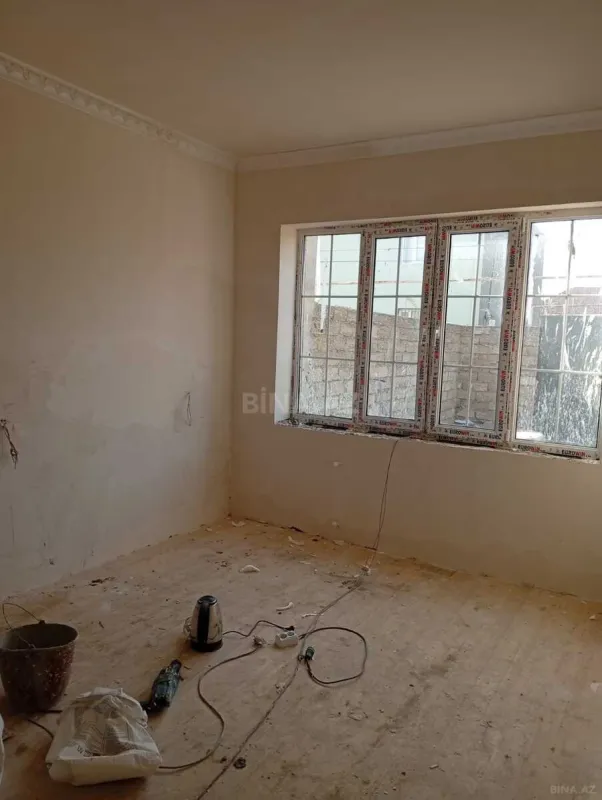 Satılır 4 otaqlı həyət evi 100 m²