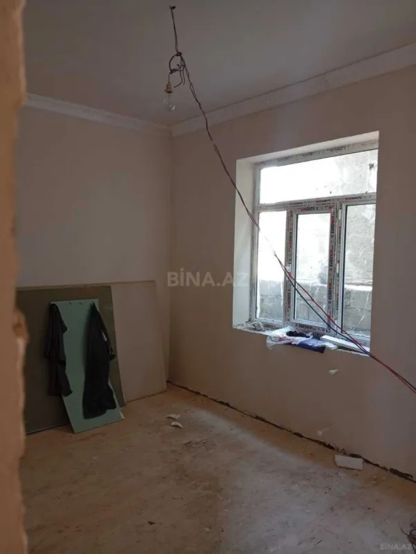 Satılır 4 otaqlı həyət evi 100 m²