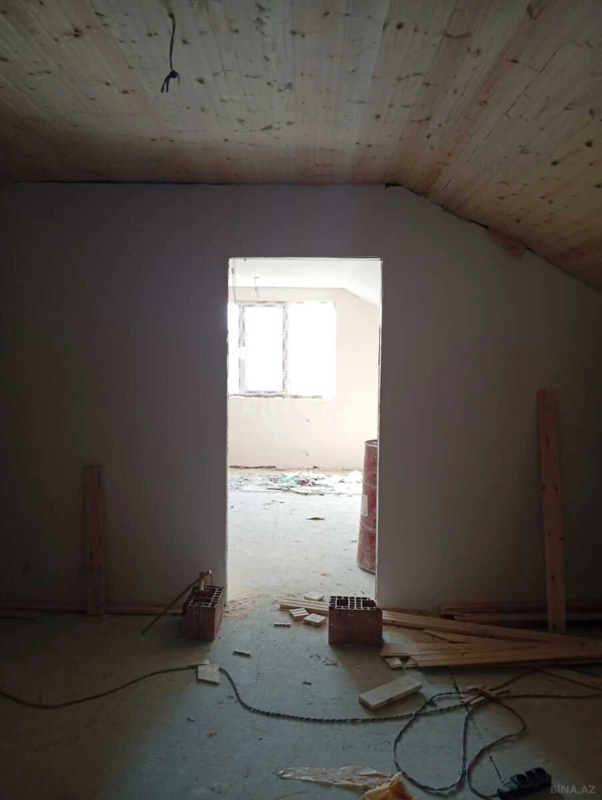 Satılır 4 otaqlı həyət evi 100 m²