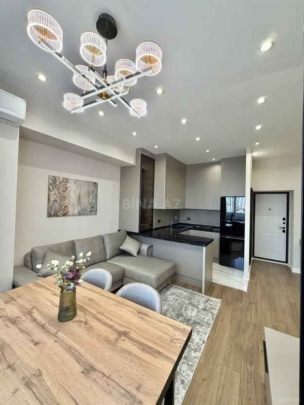 Satılır 2 otaqlı mənzil 63 m²