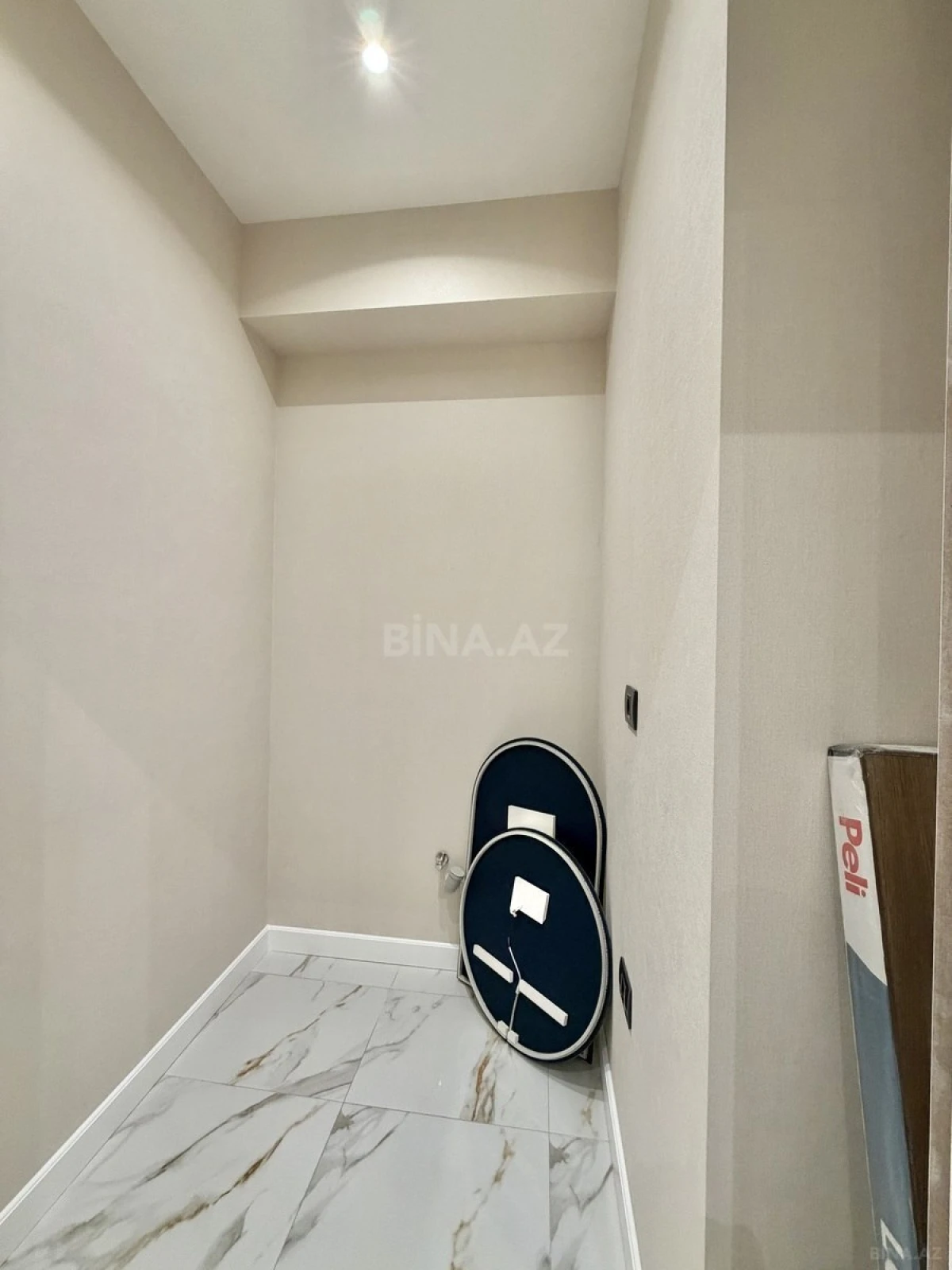 Satılır 2 otaqlı mənzil 63 m²