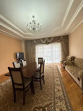 Kirayə verilir 3 otaqlı mənzil 145 m² — Bakı 3 otaq 145.00 m²