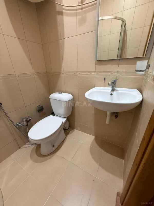 Kirayə verilir 3 otaqlı mənzil 145 m²