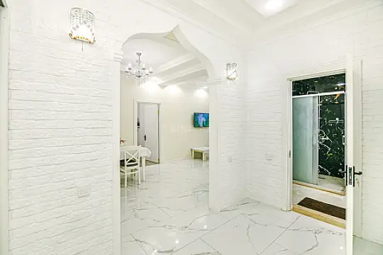 Kirayə verilir 3 otaqlı mənzil 95 m² — Bakı 3 otaq 95.00 m²
