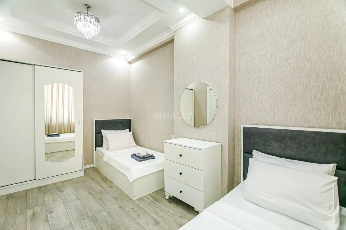 Kirayə verilir 3 otaqlı mənzil 95 m²