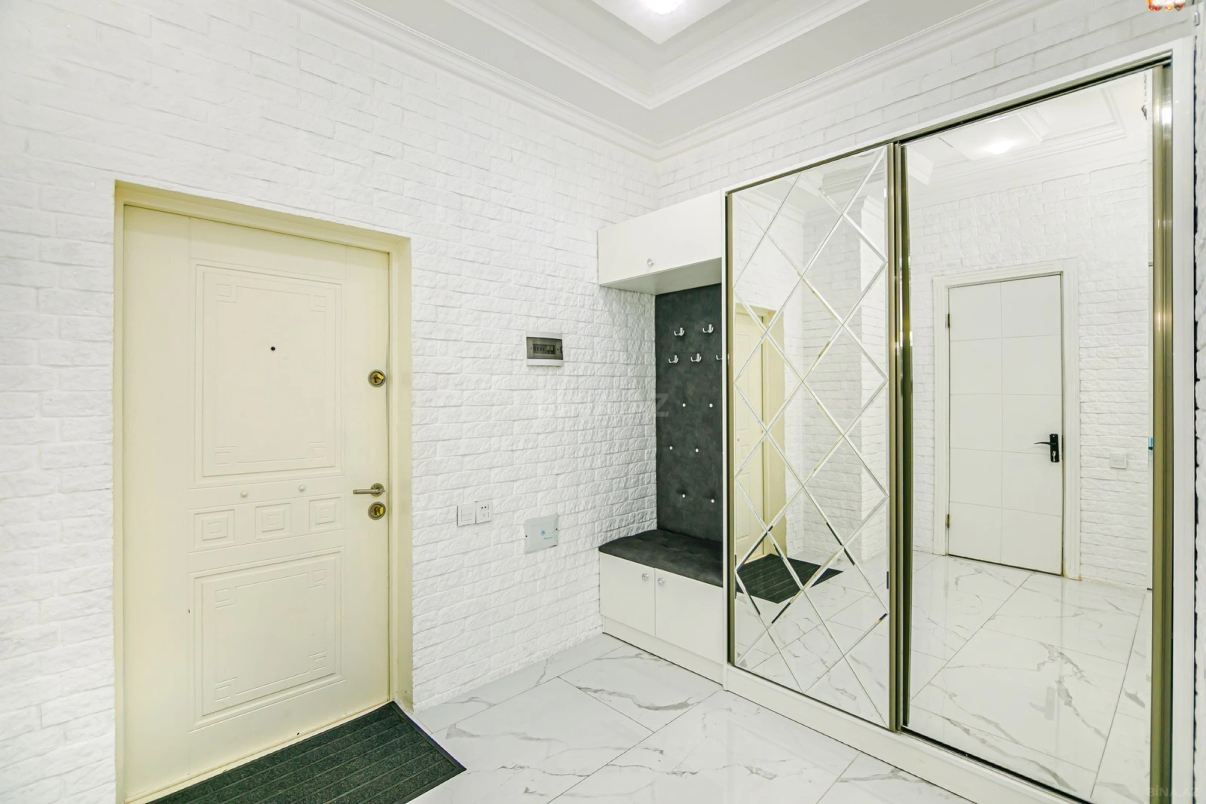 Kirayə verilir 3 otaqlı mənzil 95 m²