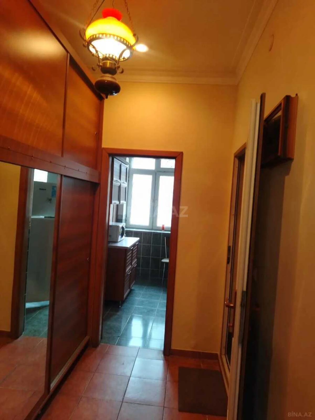 Kirayə verilir 2 otaqlı mənzil 80 m²