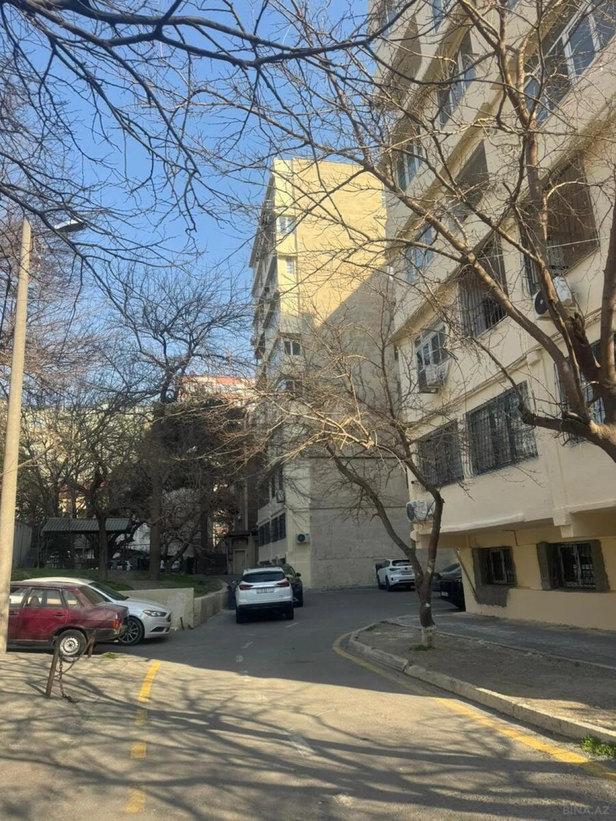 Kirayə verilir 2 otaqlı mənzil 90 m²