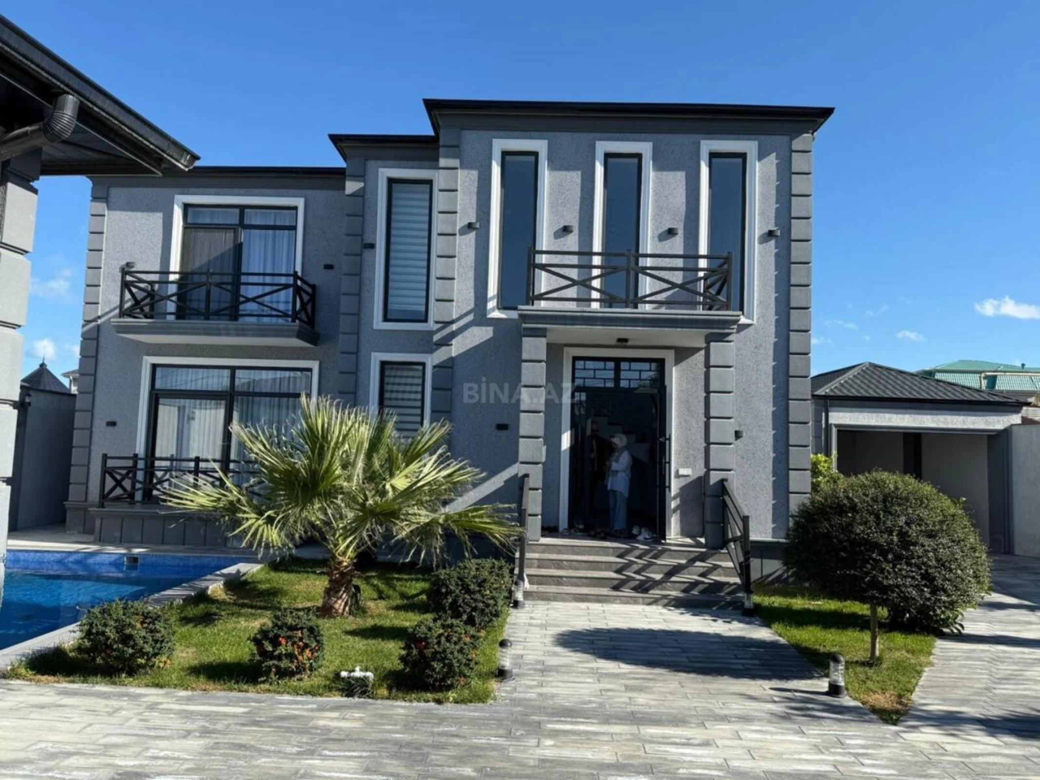 Kirayə verilir 6 otaqlı həyət evi 360 m²