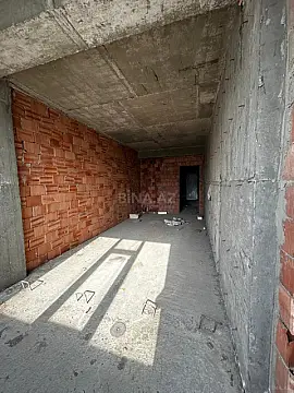 Satılır 3 otaqlı mənzil 132 m²