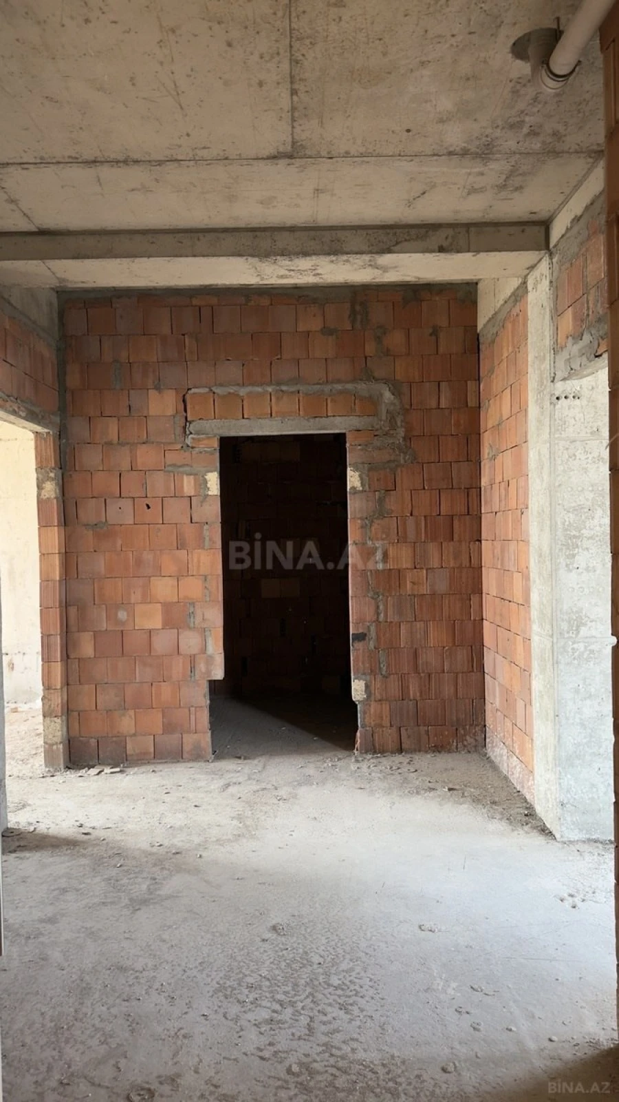 Satılır 3 otaqlı mənzil 139.1 m²
