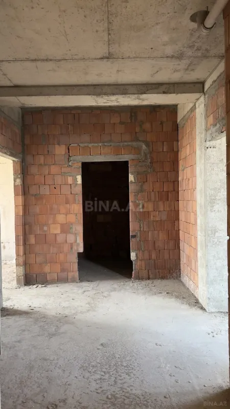 Satılır 3 otaqlı mənzil 139.1 m²