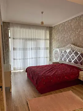Kirayə verilir 3 otaqlı mənzil 127 m²