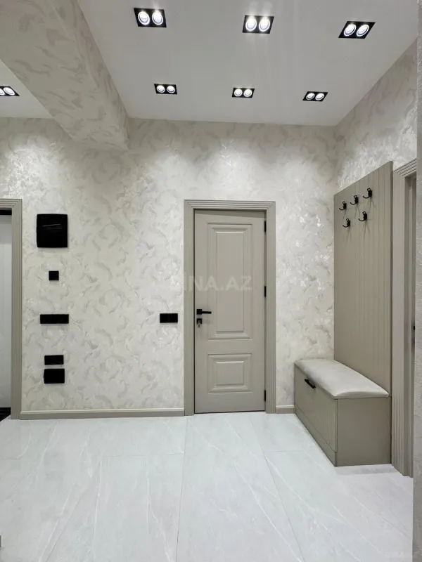 Satılır 2 otaqlı mənzil 80 m²