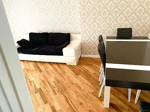 Kirayə verilir 2 otaqlı mənzil 80 m² — Bakı 2 otaq 80.00 m²