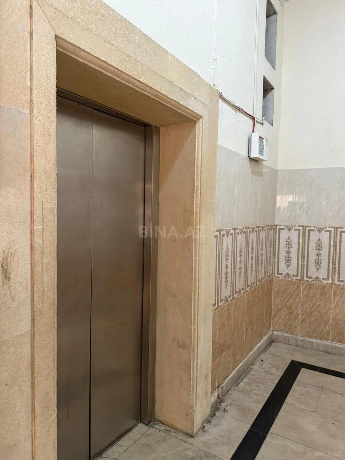 Kirayə verilir 2 otaqlı mənzil 85 m²