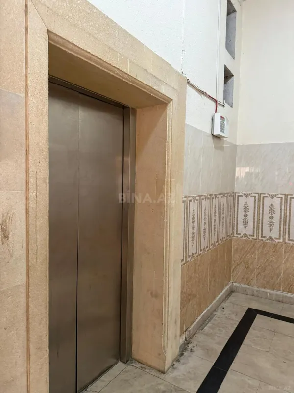 Kirayə verilir 2 otaqlı mənzil 85 m²