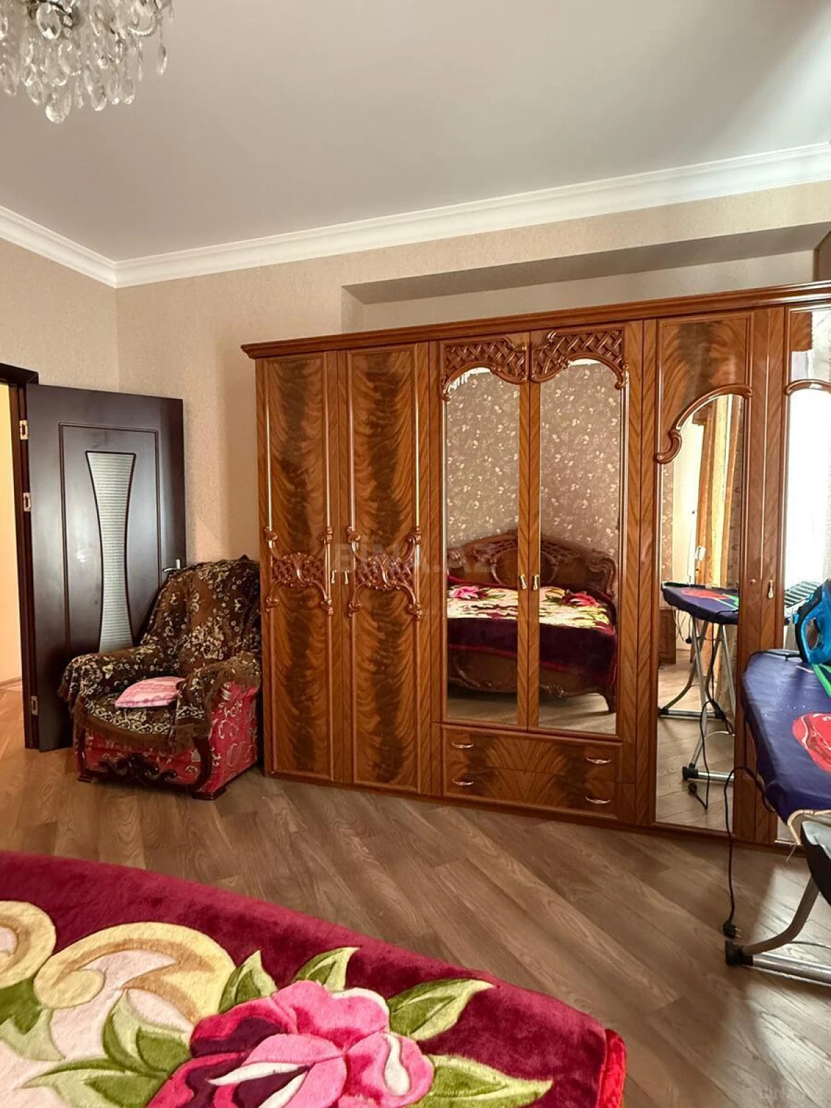 Kirayə verilir 2 otaqlı mənzil 85 m²