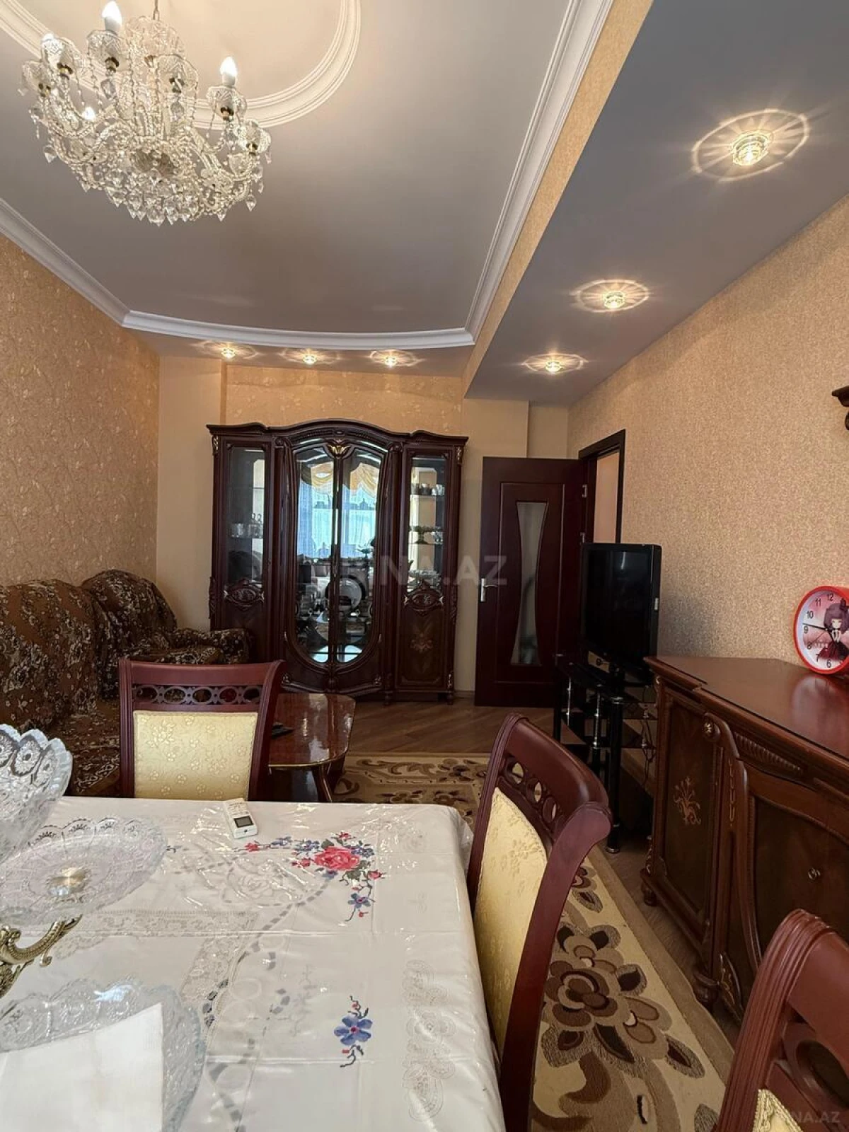 Kirayə verilir 2 otaqlı mənzil 85 m²