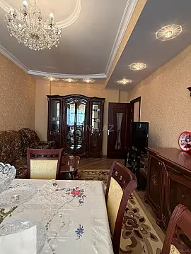 Kirayə verilir 2 otaqlı mənzil 85 m²