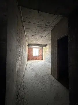 Satılır 6 otaqlı mənzil 323 m²