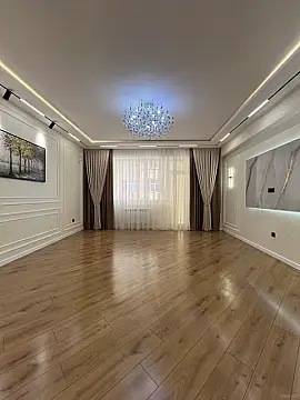 Satılır 3 otaqlı mənzil 135 m²