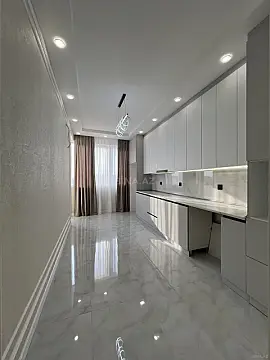 Satılır 3 otaqlı mənzil 135 m²