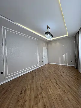 Satılır 3 otaqlı mənzil 135 m²