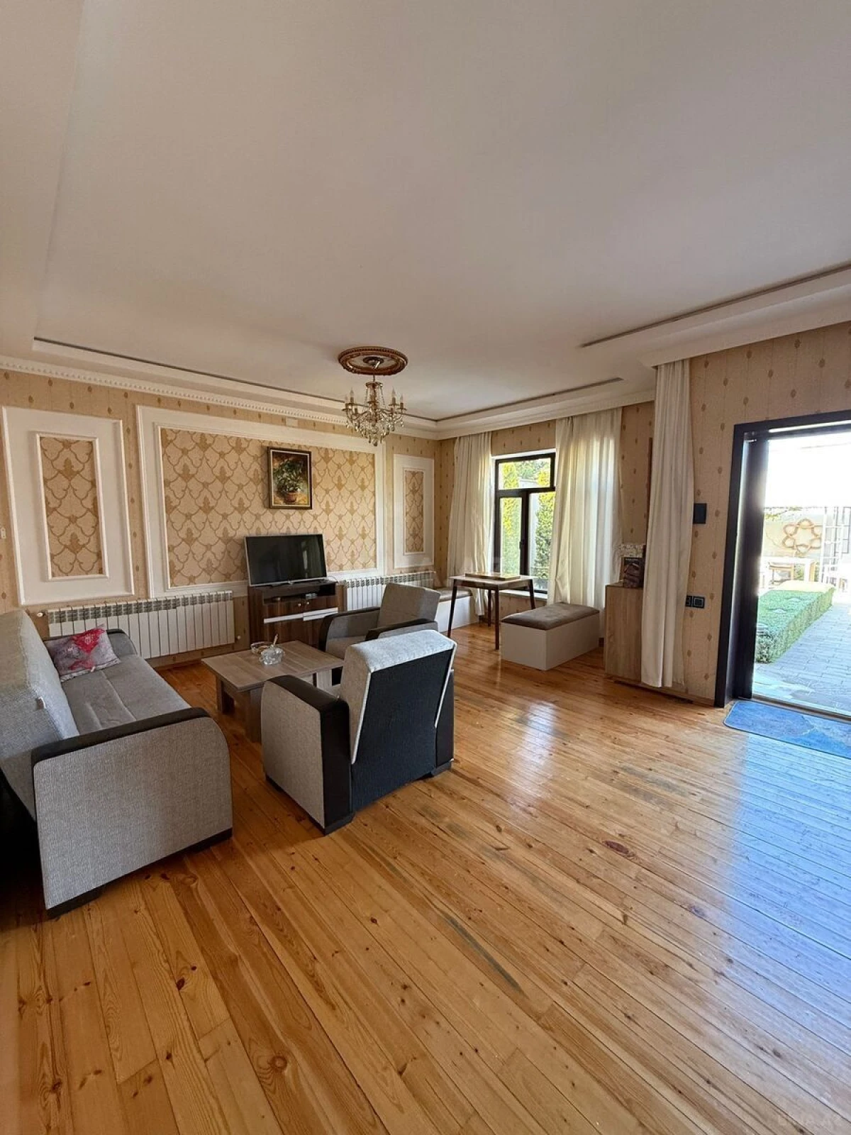Kirayə verilir 4 otaqlı həyət evi 220 m²