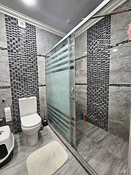 Satılır 3 otaqlı mənzil 141 m²