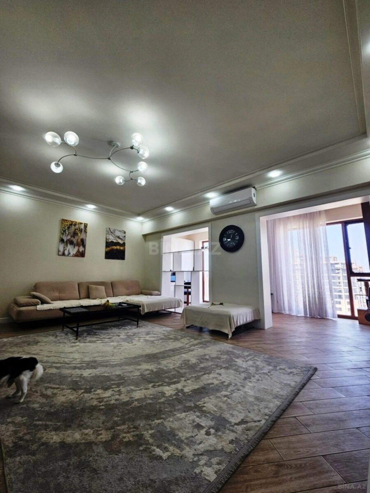 Satılır 3 otaqlı mənzil 141 m²